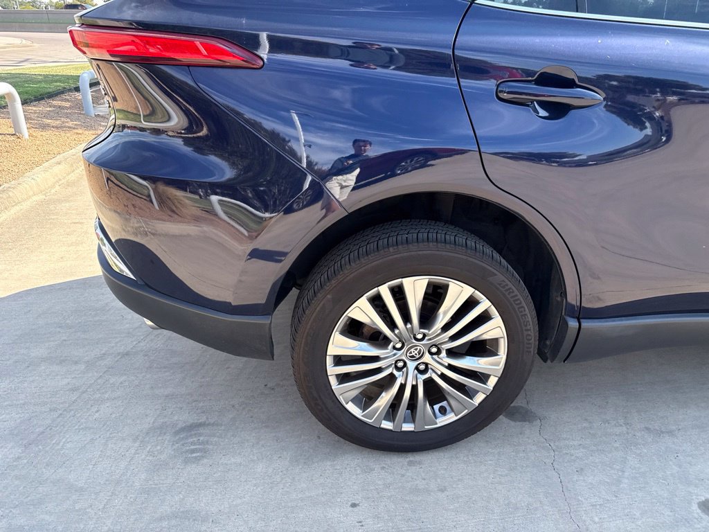 Used 2021 Toyota Venza Limited AWD/4WD image 7