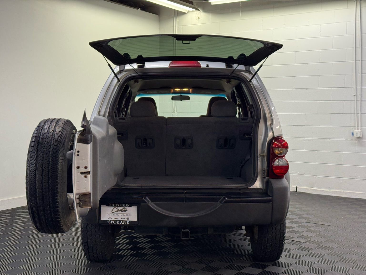 Used 2006 Jeep Liberty Renegade image 30