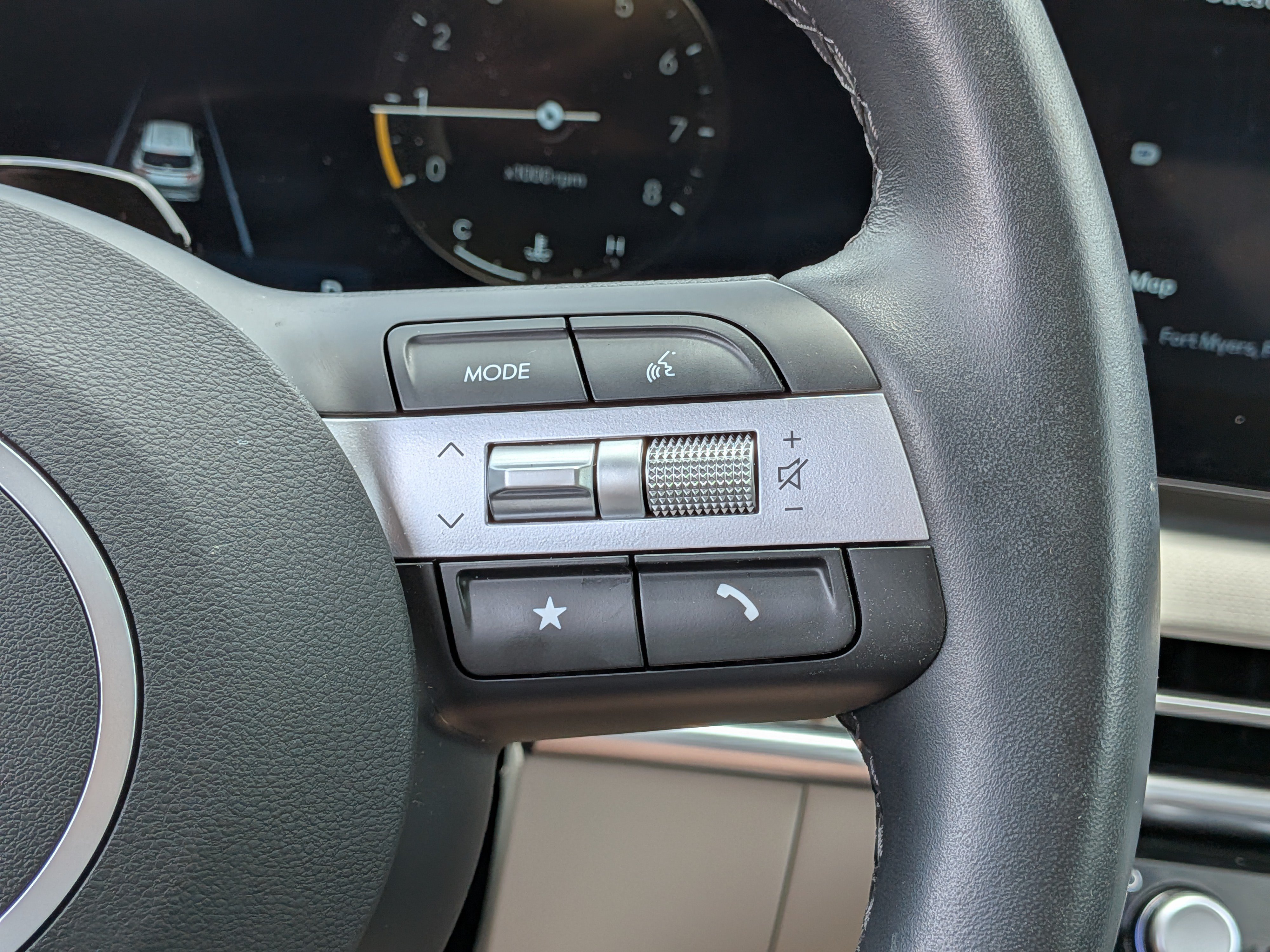 Used 2025 Hyundai Tucson SEL FWD image 27