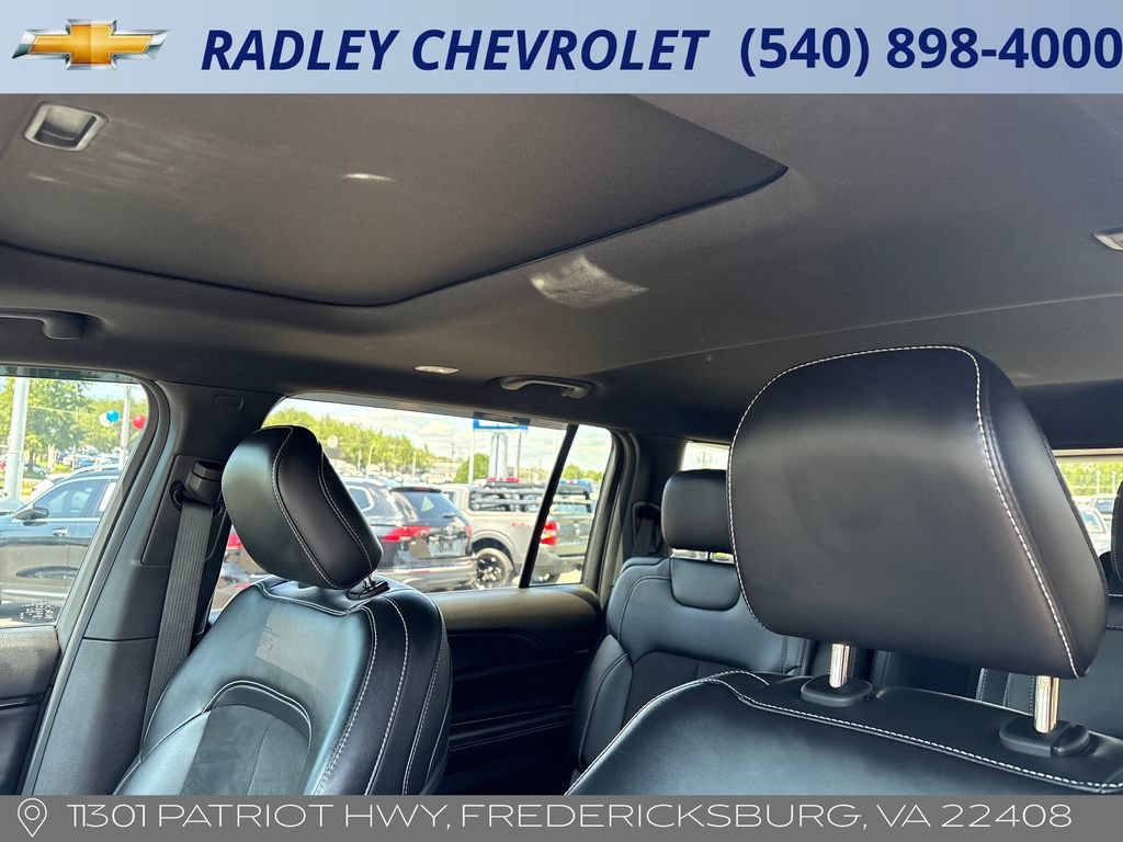 Used 2023 Jeep Grand Cherokee L Laredo AWD/4WD image 2