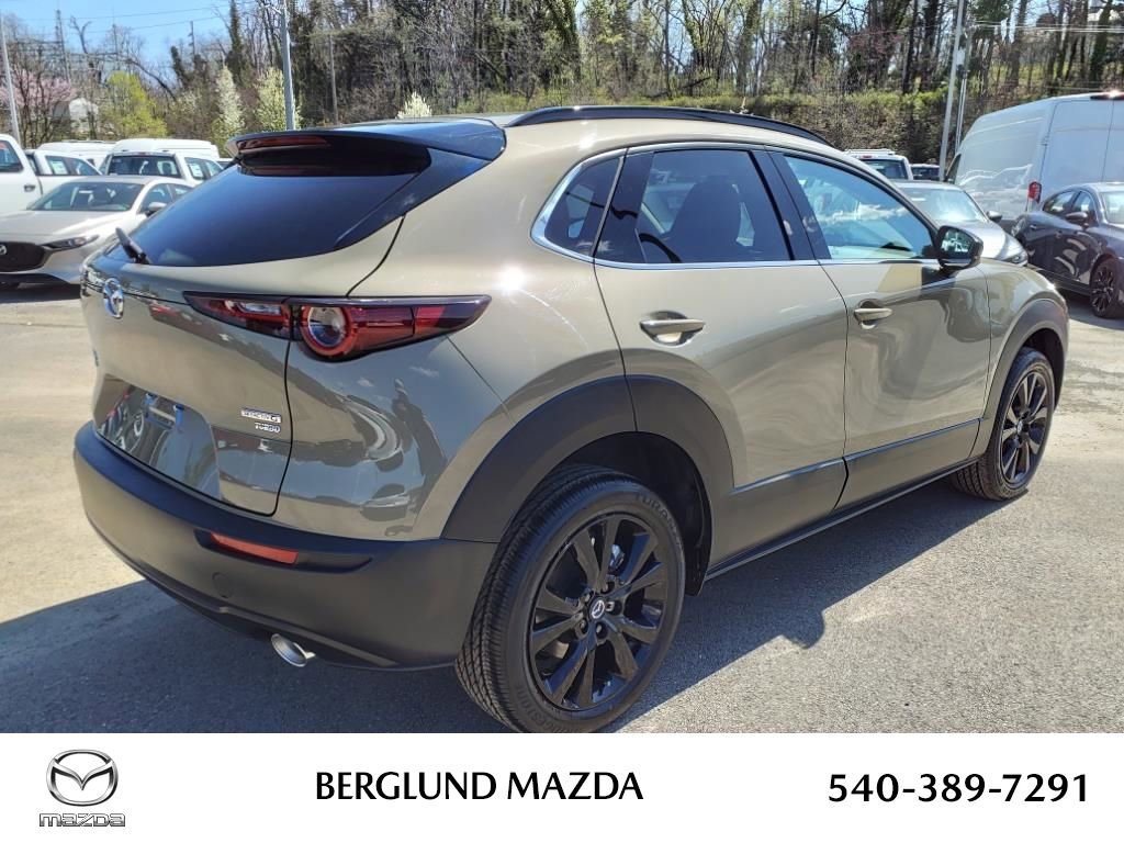 New 2025 MAZDA CX-30 Carbon image 5