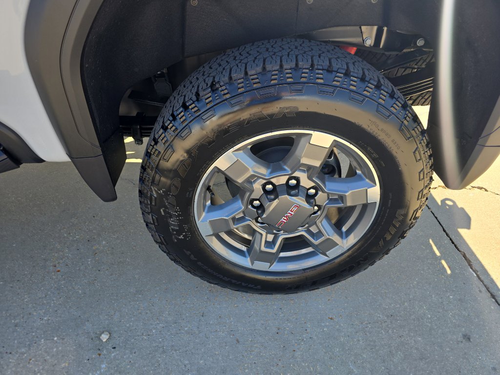 New 2026 GMC Sierra 2500 SLT w/ SLT Premium Package image 13
