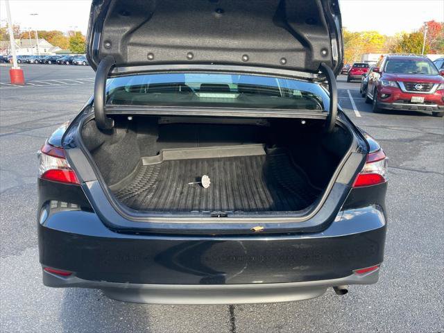 Used 2024 Toyota Camry LE FWD image 5