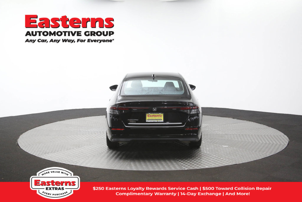 Used 2025 Honda Accord LX image 39