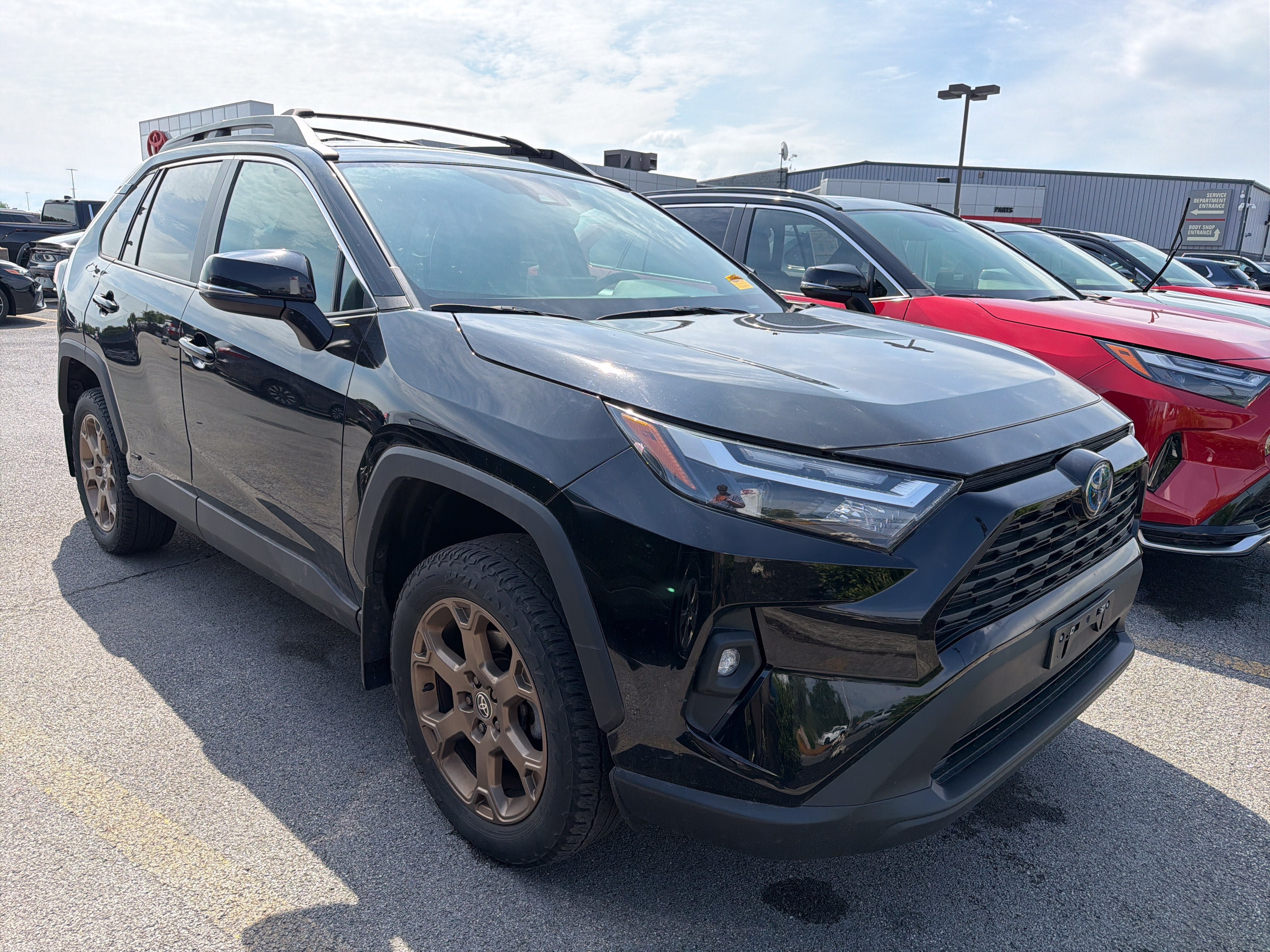 Used 2023 Toyota RAV4 AWD Hybrid image 2
