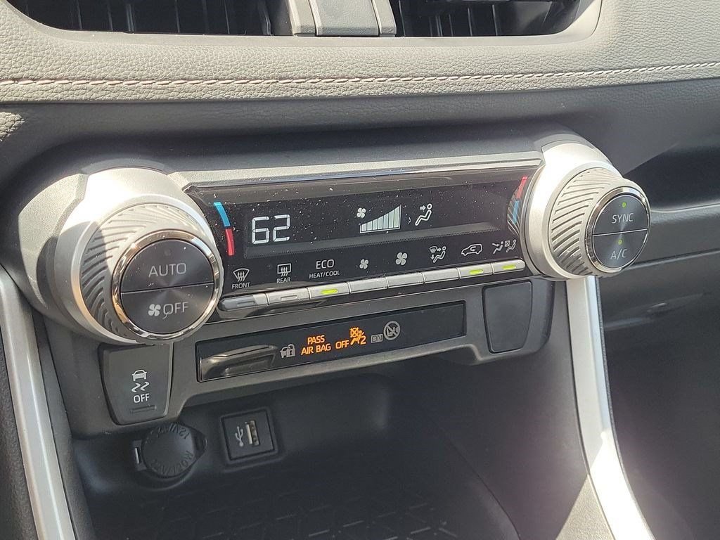 Certified 2024 Toyota RAV4 LE AWD/4WD image 16