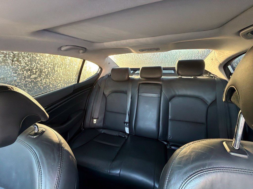 Used 2014 Kia Cadenza Premium w/ Technology Package FWD image 12