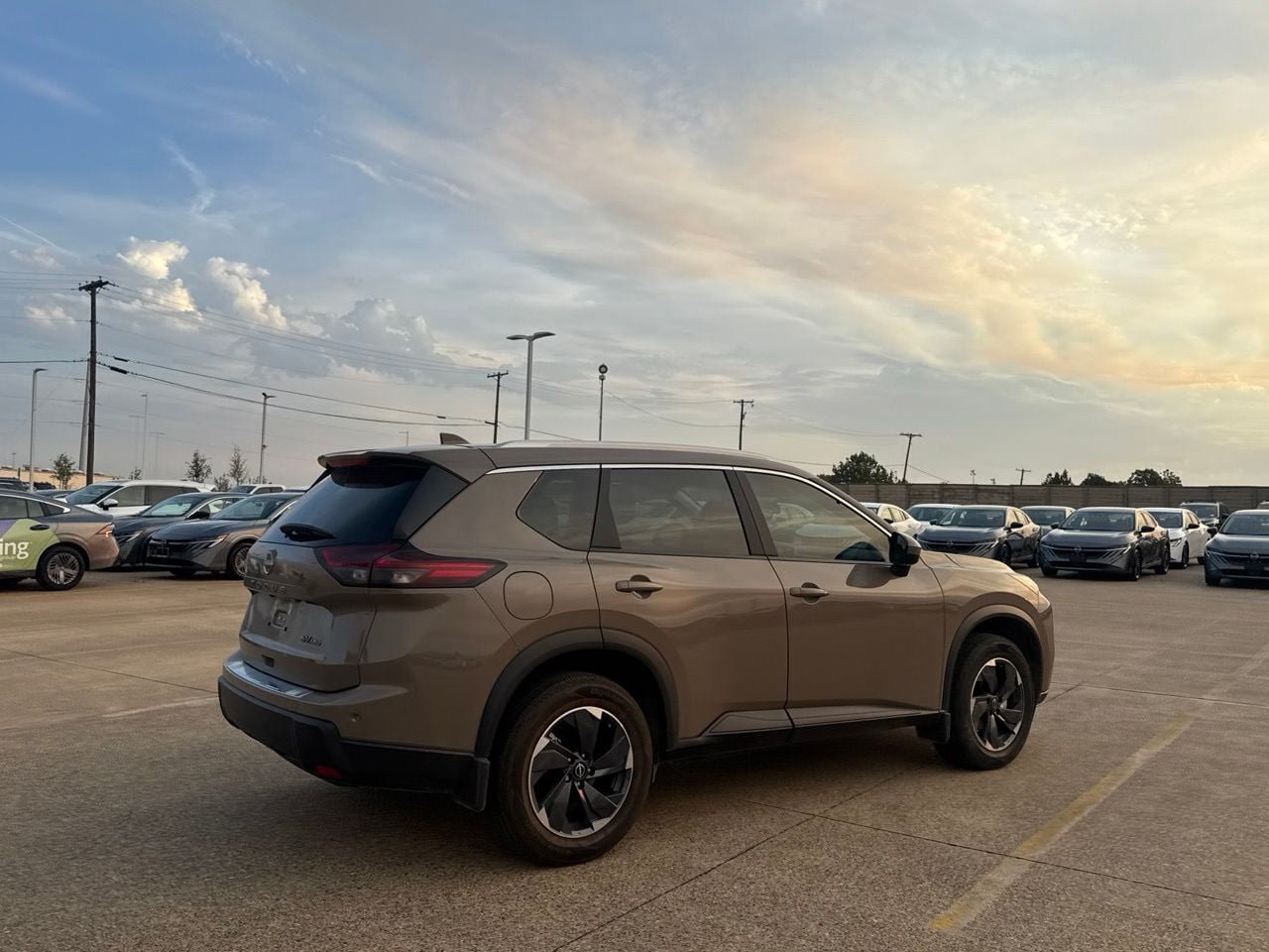 Certified 2024 Nissan Rogue SV w/ SV Premium Package AWD/4WD image 22
