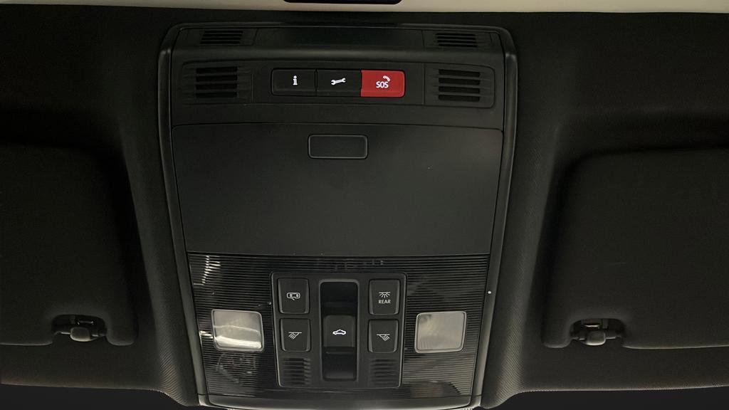 Used 2020 Volkswagen Jetta R-Line w/ R-Line Cold Weather Package FWD image 31