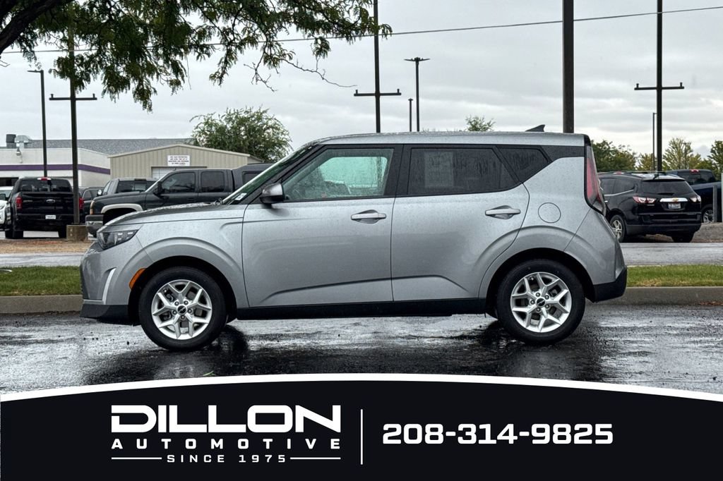 Certified 2023 Kia Soul LX w/ LX Technology Package FWD image 10