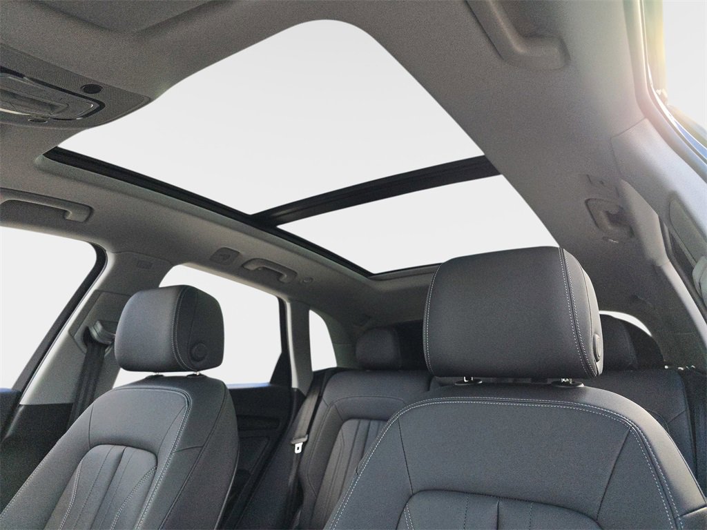 Used 2023 Audi Q5 2.0T Premium image 34