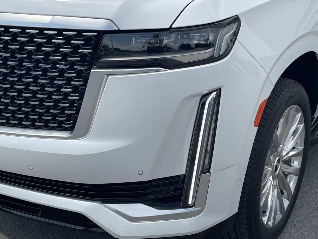 Certified 2024 Cadillac Escalade ESV Premium Luxury AWD/4WD image 10