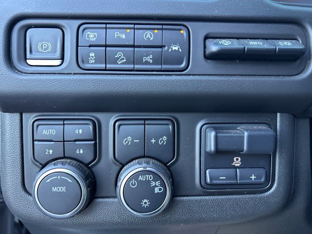 Used 2023 Chevrolet Tahoe High Country w/ Advanced Technology Package AWD/4WD image 14