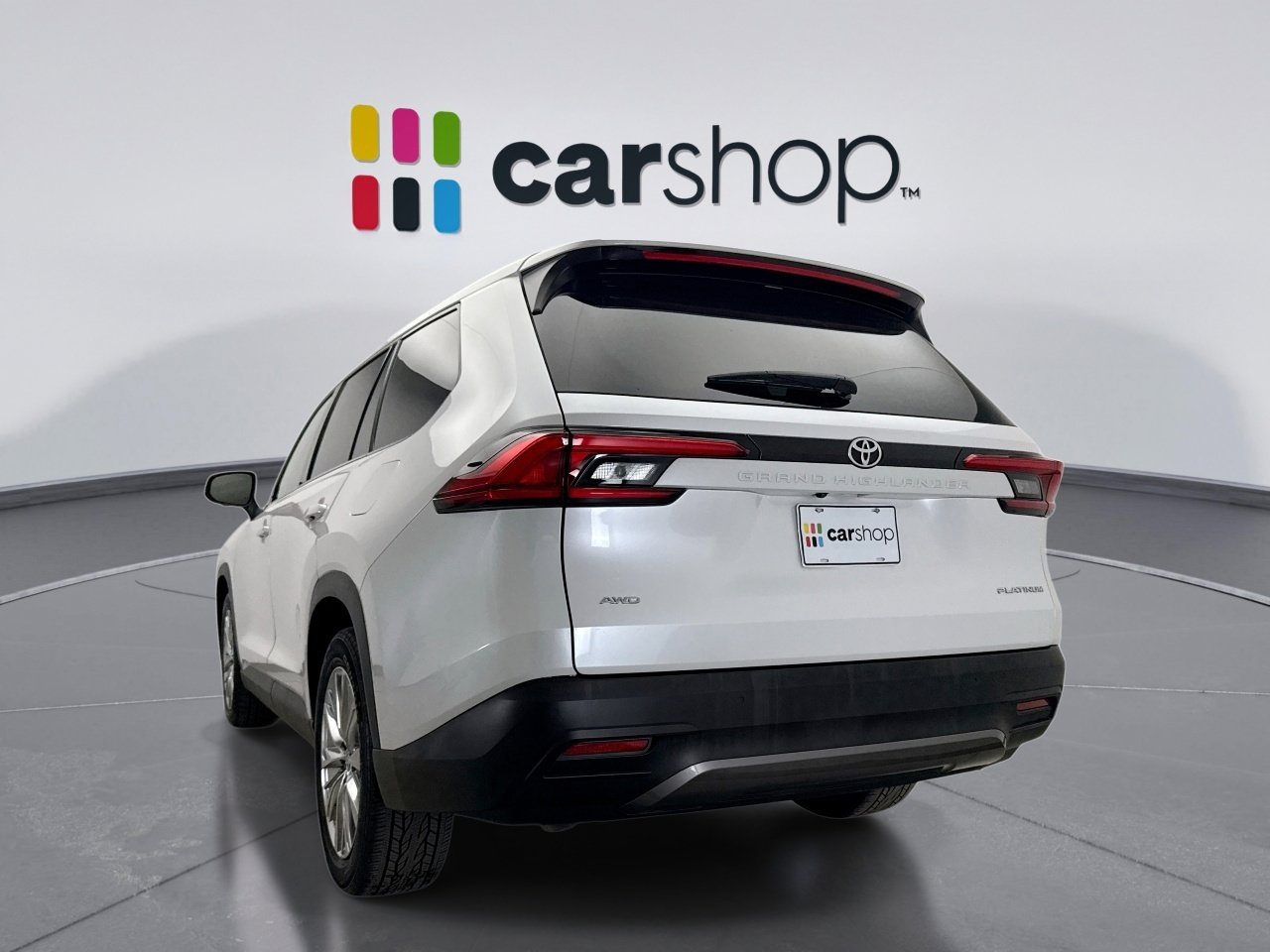 Used 2024 Toyota Grand Highlander AWD image 3