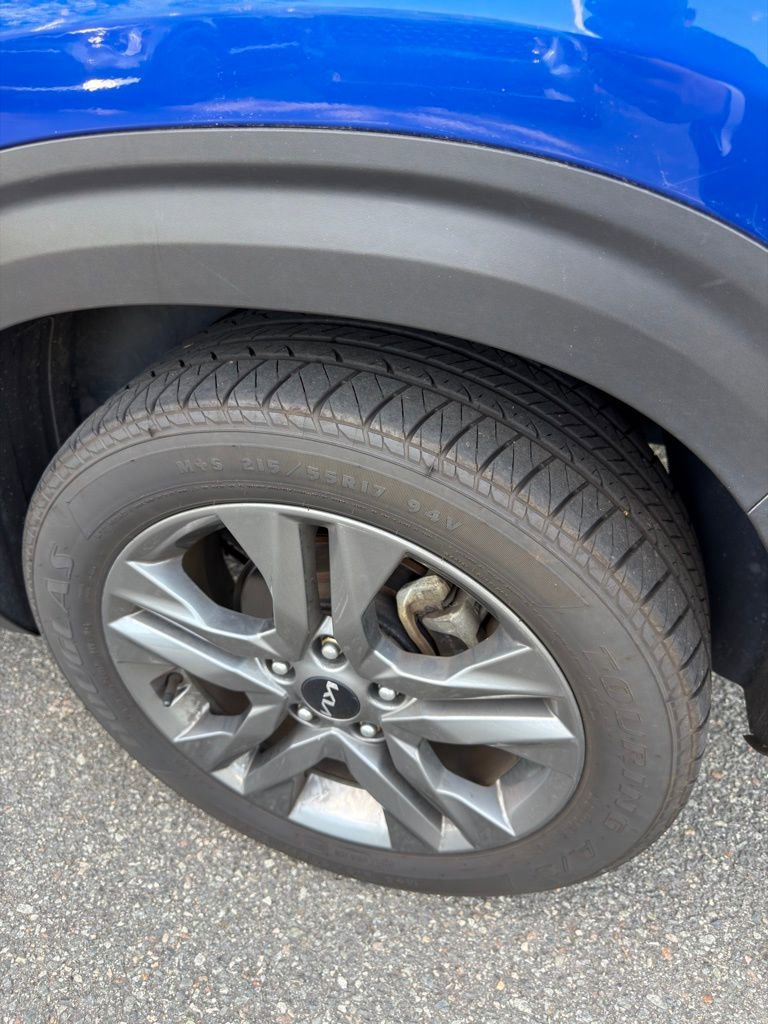 Used 2023 Kia Seltos S FWD image 4