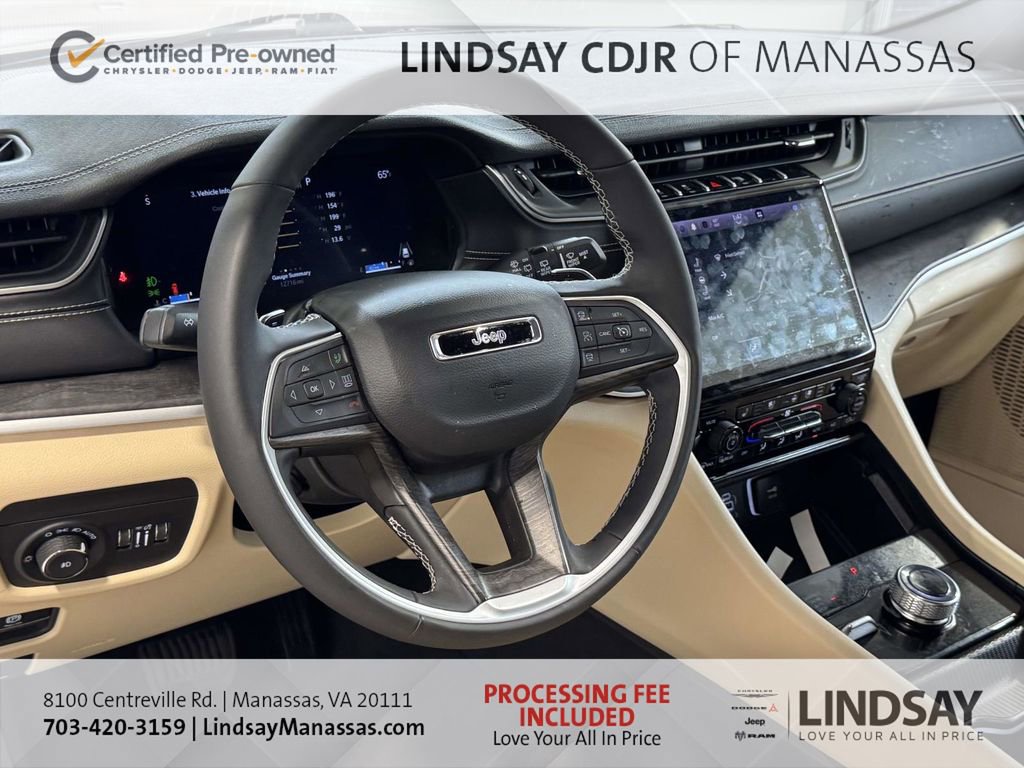 Used 2025 Jeep Grand Cherokee Limited w/ Luxury Tech Group II AWD/4WD image 12