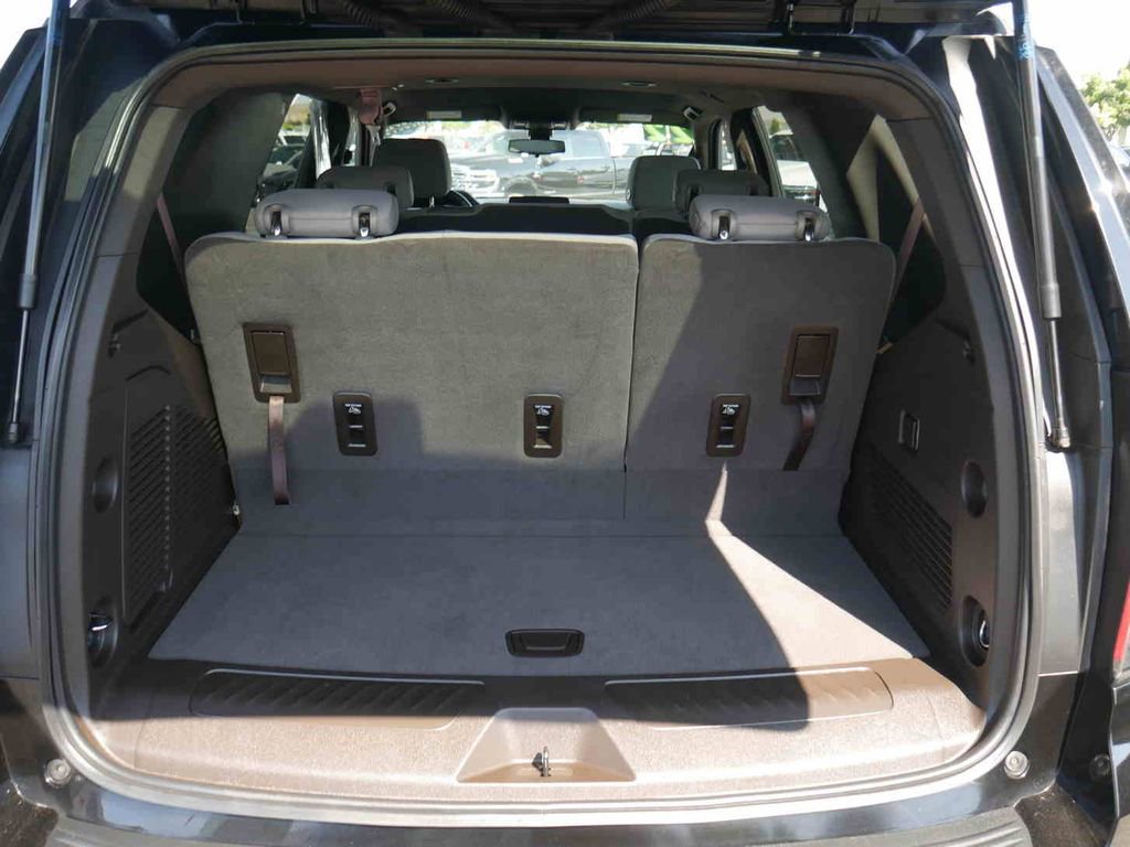Used 2022 Chevrolet Tahoe LS image 12