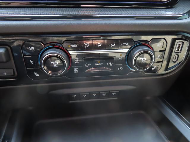 Used 2024 Chevrolet Silverado 2500 ZR2 w/ Technology Package image 35