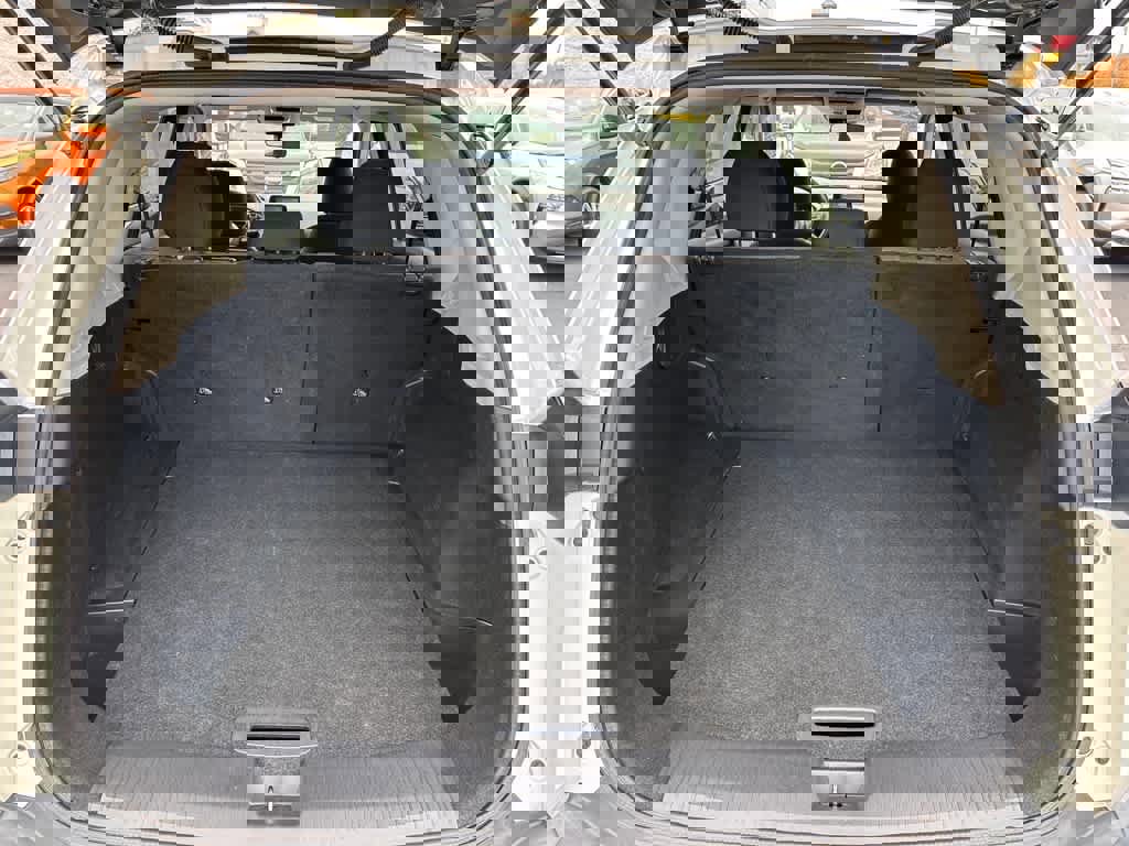 Used 2021 Nissan Rogue SV image 25