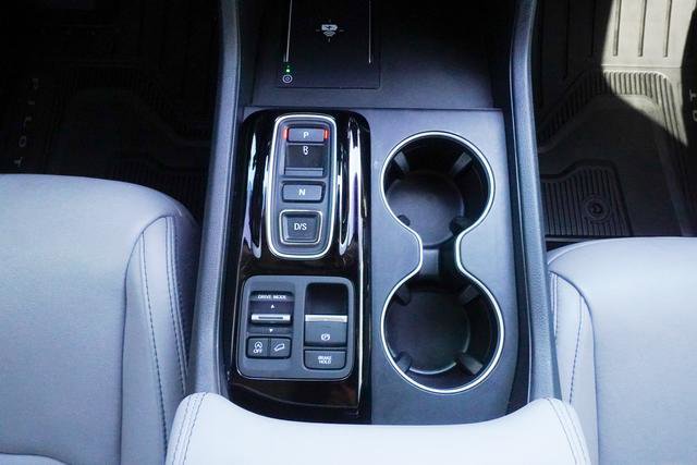 Used 2025 Honda Pilot Touring image 19