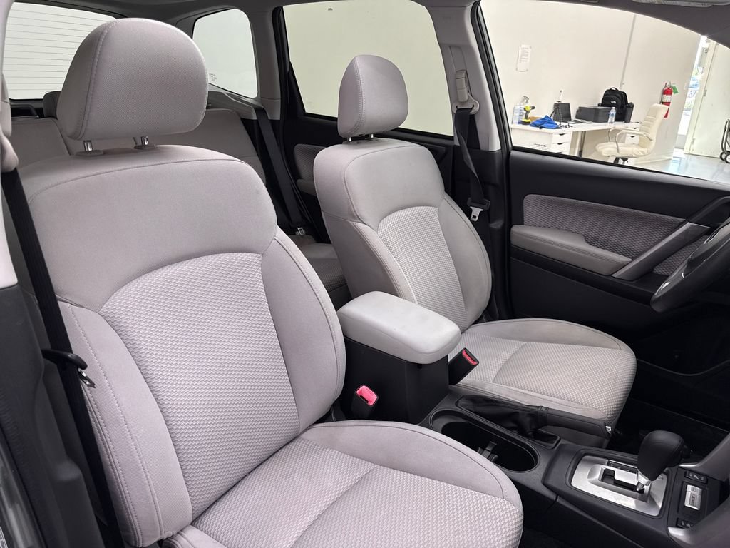 Used 2017 Subaru Forester 2.5i Premium AWD/4WD image 25