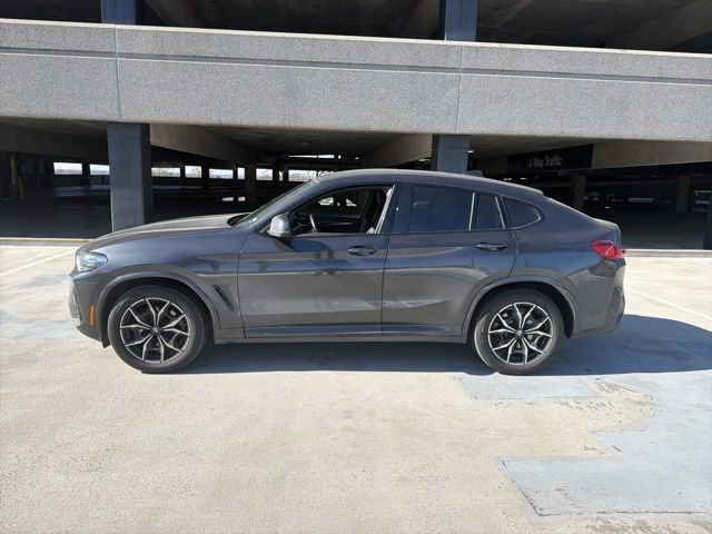 Used 2023 BMW X4 xDrive30i w/ M Sport Package image 3