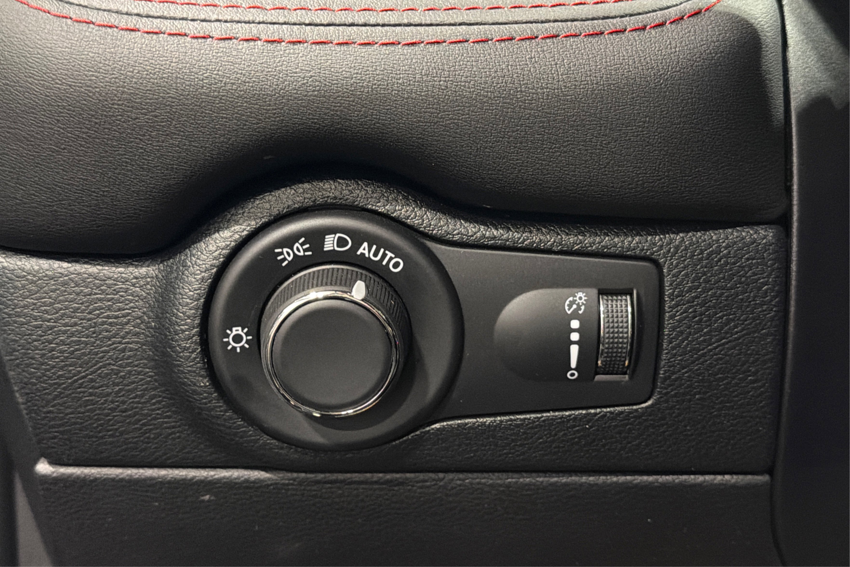 Used 2024 Dodge Durango R/T AWD/4WD image 22