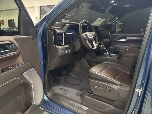 Used 2024 GMC Sierra 2500 Denali w/ Denali Reserve Package image 15