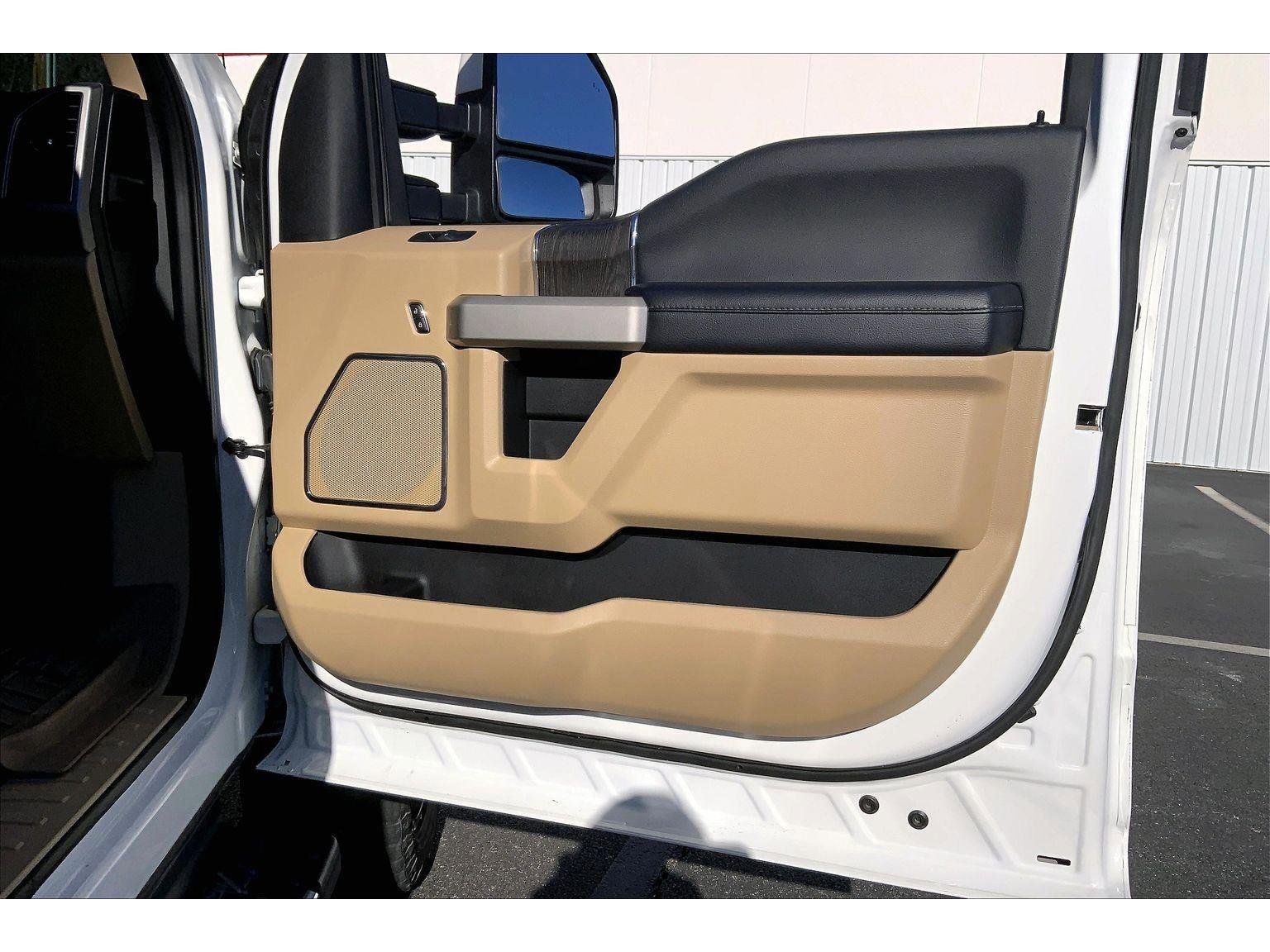 Used 2020 Ford F250 Lariat w/ Lariat Ultimate Package image 18