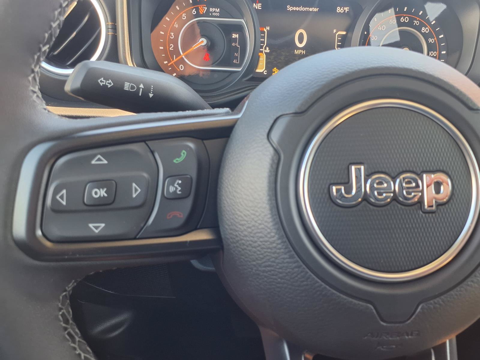 New 2026 Jeep Gladiator Sport AWD/4WD image 12