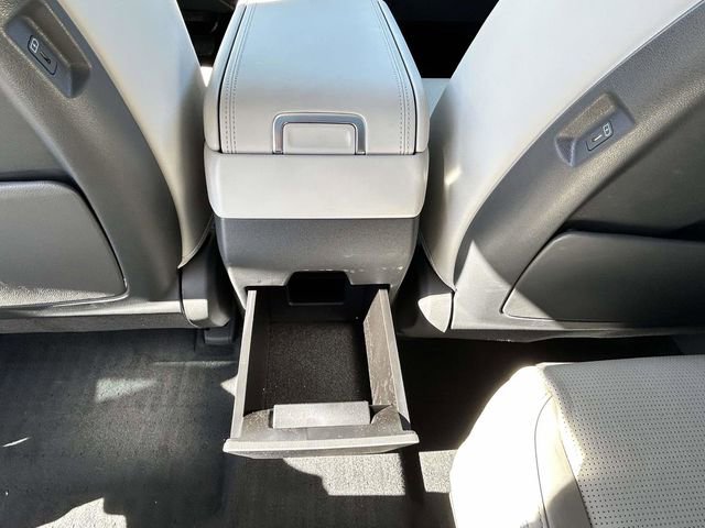 Used 2025 Hyundai Santa Fe Calligraphy image 11