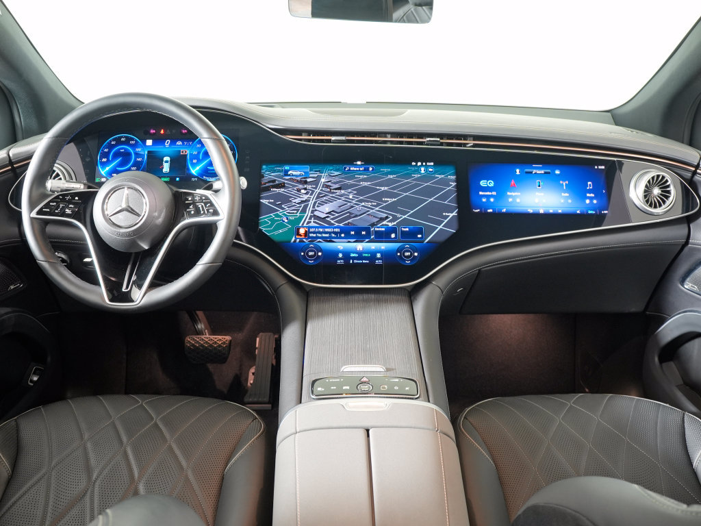 Certified 2025 Mercedes-Benz EQS 580 4MATIC SUV image 15
