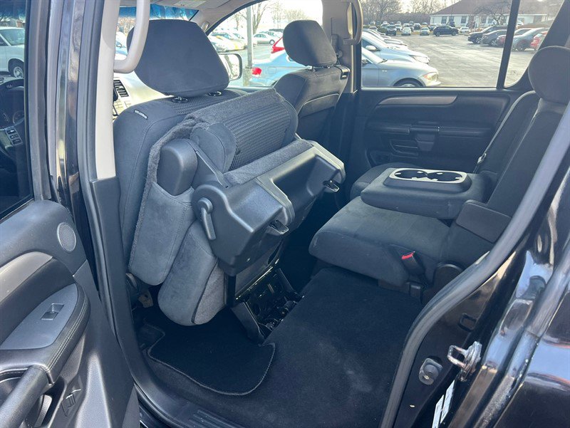 Used 2010 Nissan Armada SE image 22