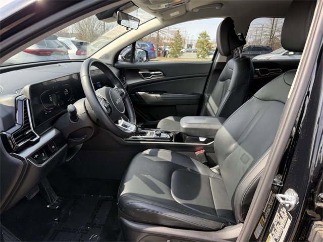 Used 2023 Kia Sportage EX image 8