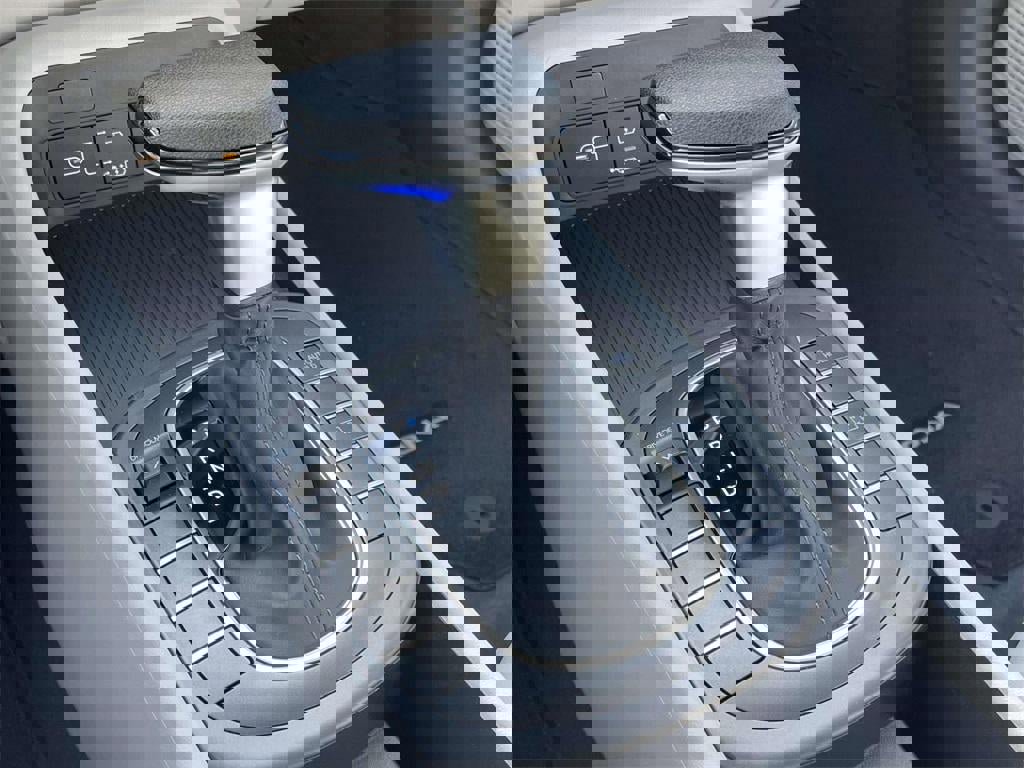 New 2026 Hyundai Kona SE image 38