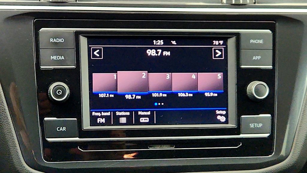 Used 2019 Volkswagen Tiguan S w/ Driver Assistance Package image 17