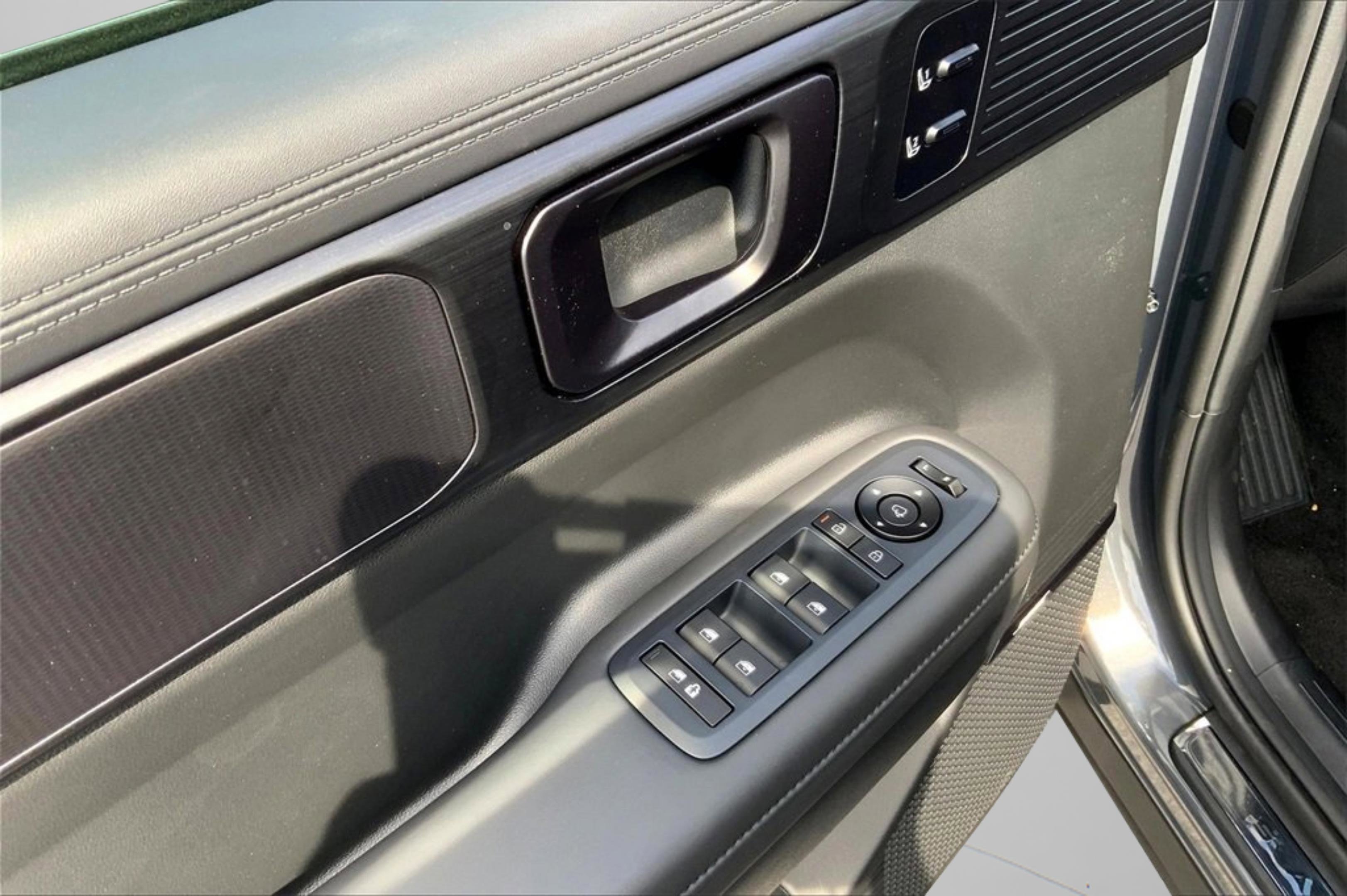 New 2025 Hyundai Santa Fe Calligraphy image 17