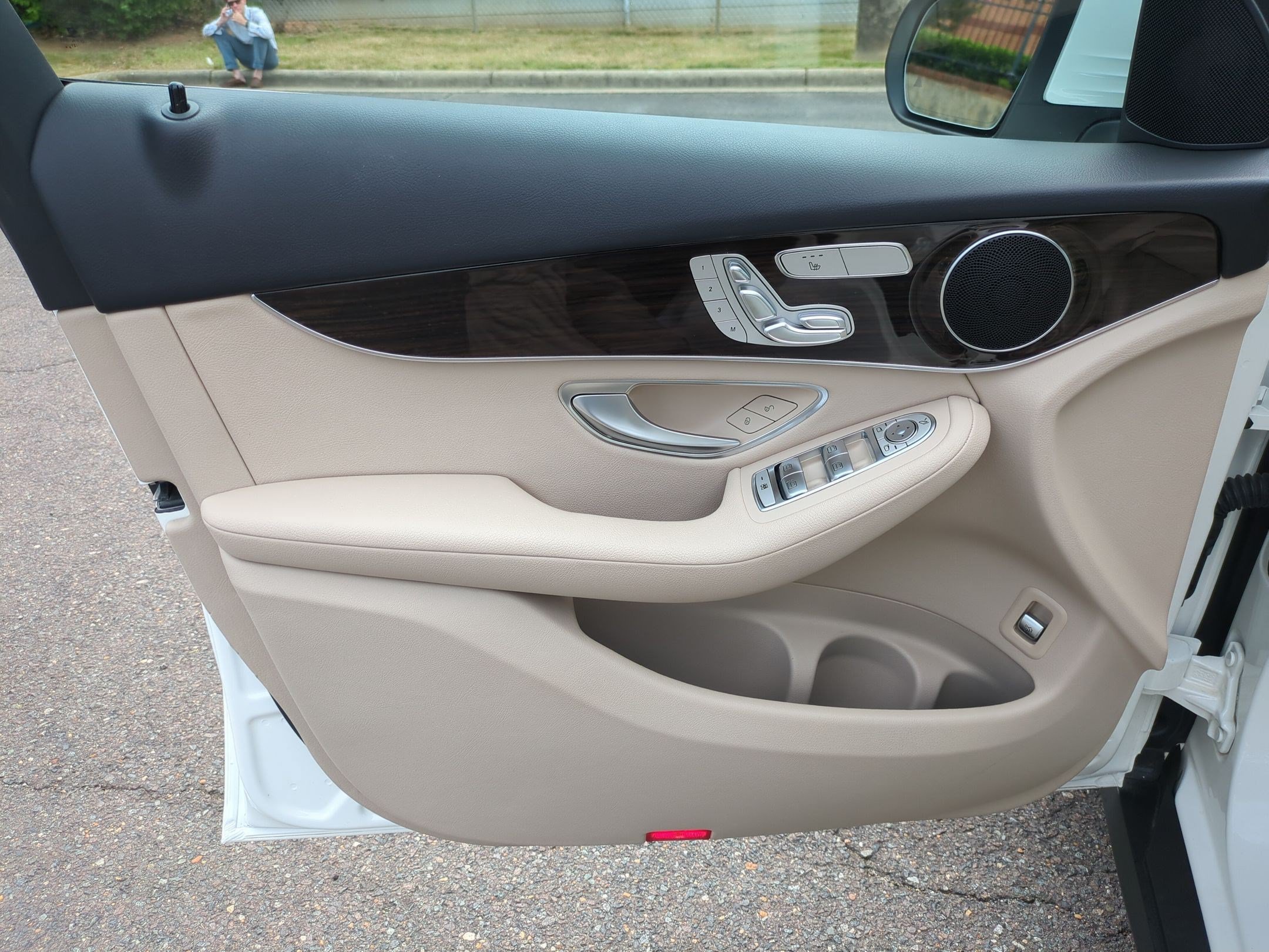 Certified 2022 Mercedes-Benz GLC 300 image 12