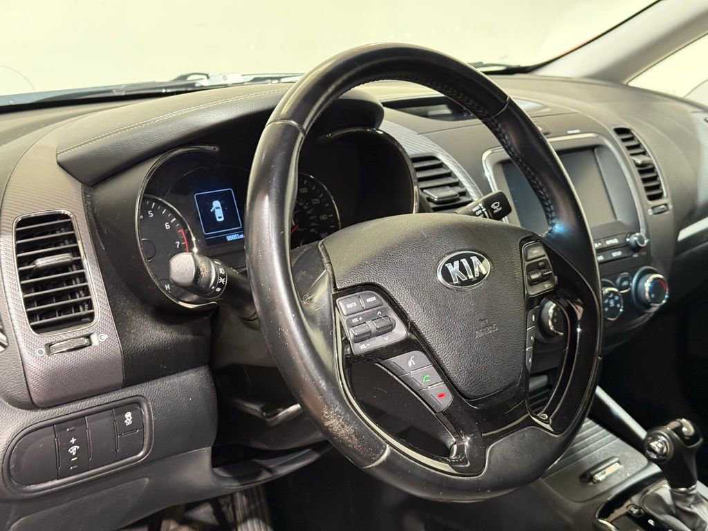 Used 2017 Kia Forte S image 16