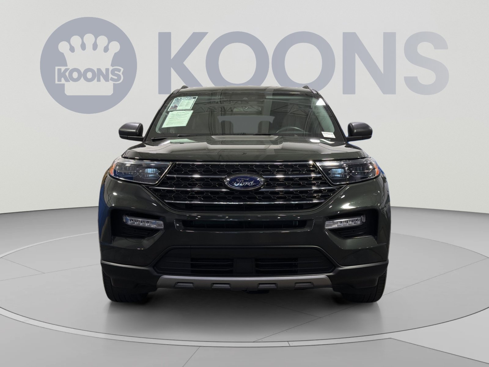 Used 2024 Ford Explorer XLT w/ Equipment Group 202A AWD/4WD image 11