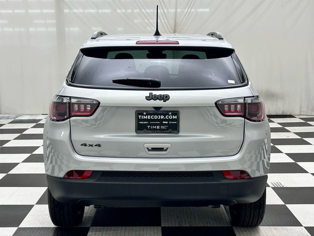 New 2026 Jeep Compass Latitude image 6