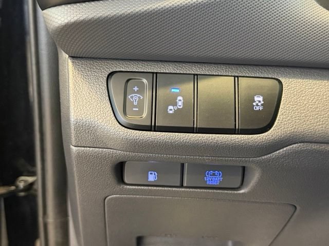 Used 2017 Hyundai Ioniq Limited FWD image 20