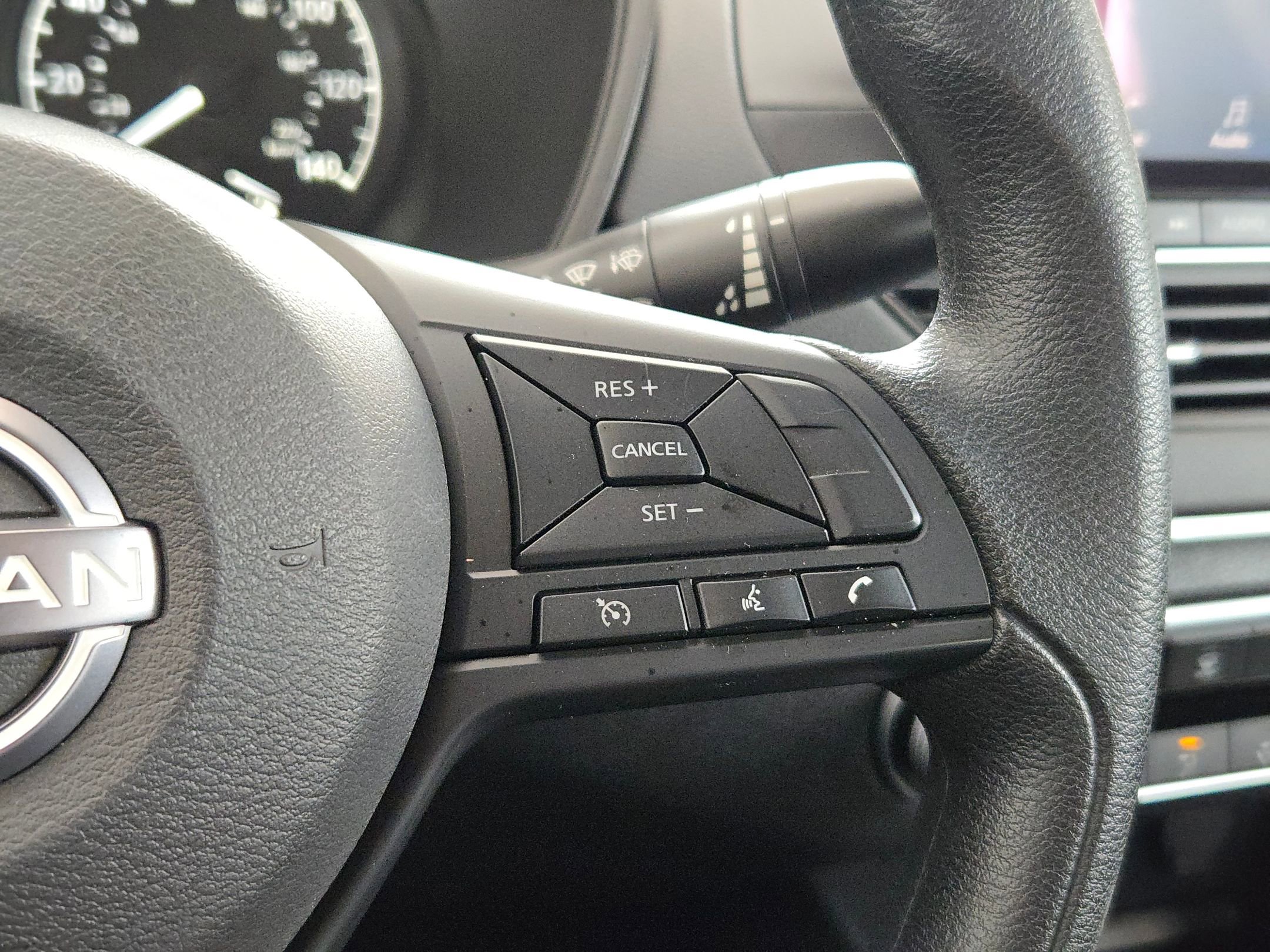 Used 2025 Nissan Altima 2.5 S FWD image 25
