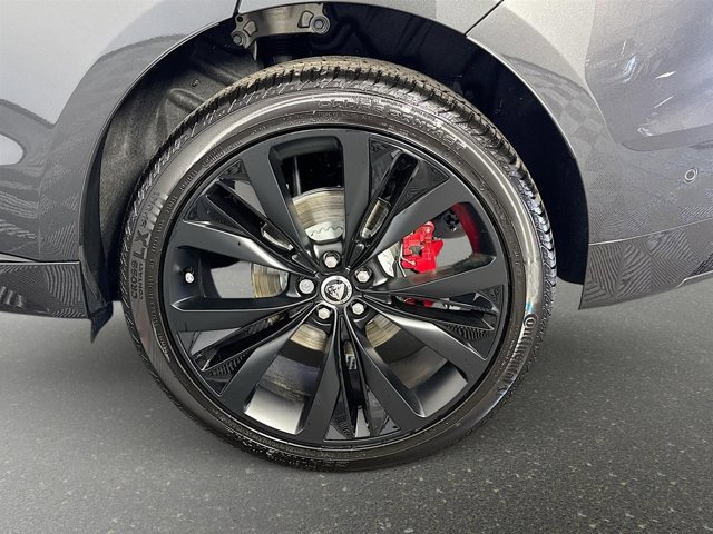 New 2026 Jaguar F-PACE R-Dynamic S AWD/4WD image 33