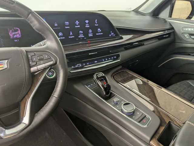 Used 2023 Cadillac Escalade Sport Platinum w/ LPO, ONYX Package AWD/4WD image 15