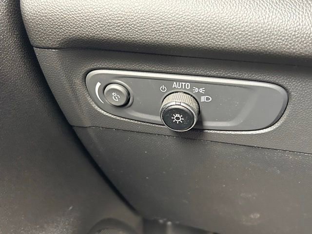 Used 2023 Buick Envision Preferred image 18