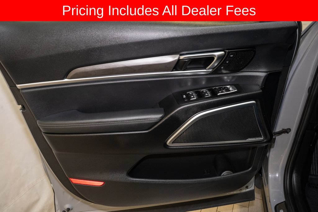 Used 2023 Kia Telluride AWD image 15