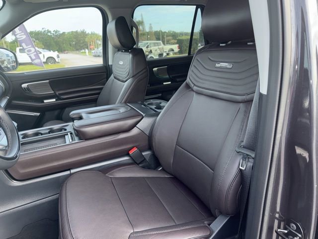 Used 2025 Ford Expedition Max Platinum w/ Platinum Ultimate Package image 10