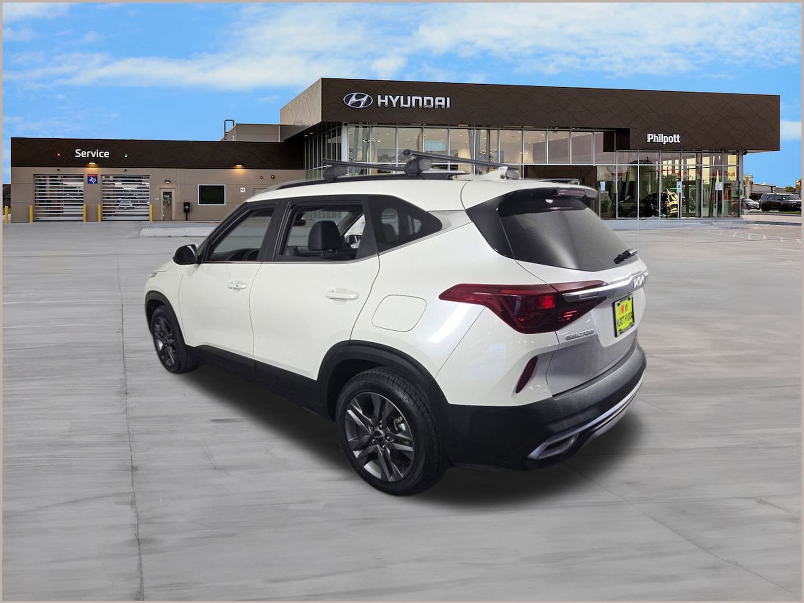 Used 2023 Kia Seltos S image 3