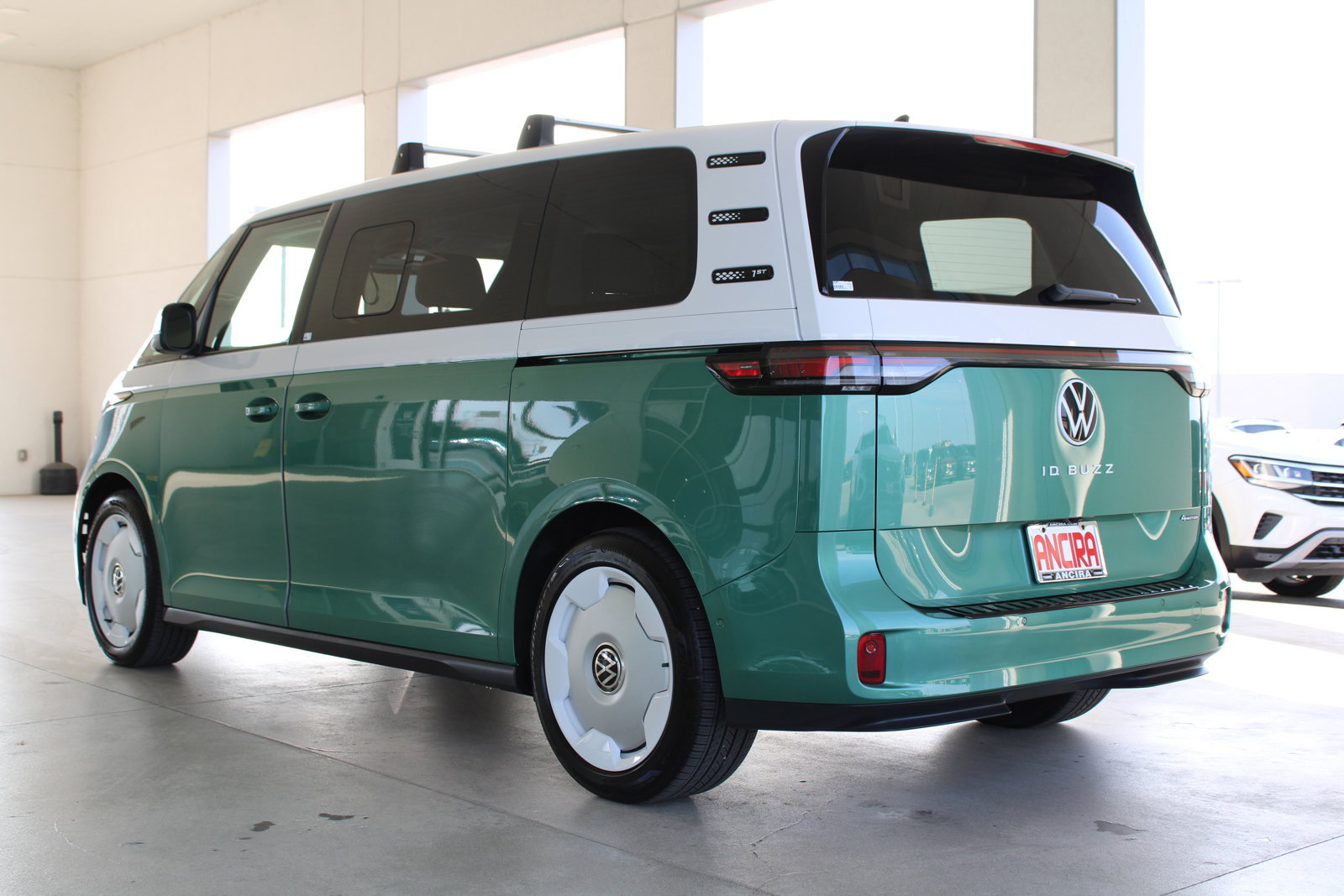 New 2025 Volkswagen ID. Buzz 1st Edition image 5